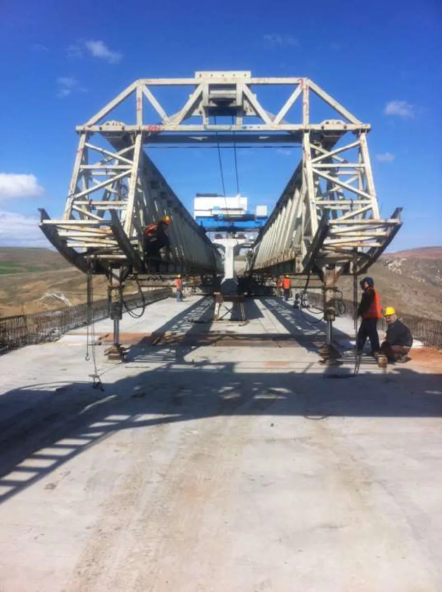 Solhan-Genç Hat Köprü Kirişleri